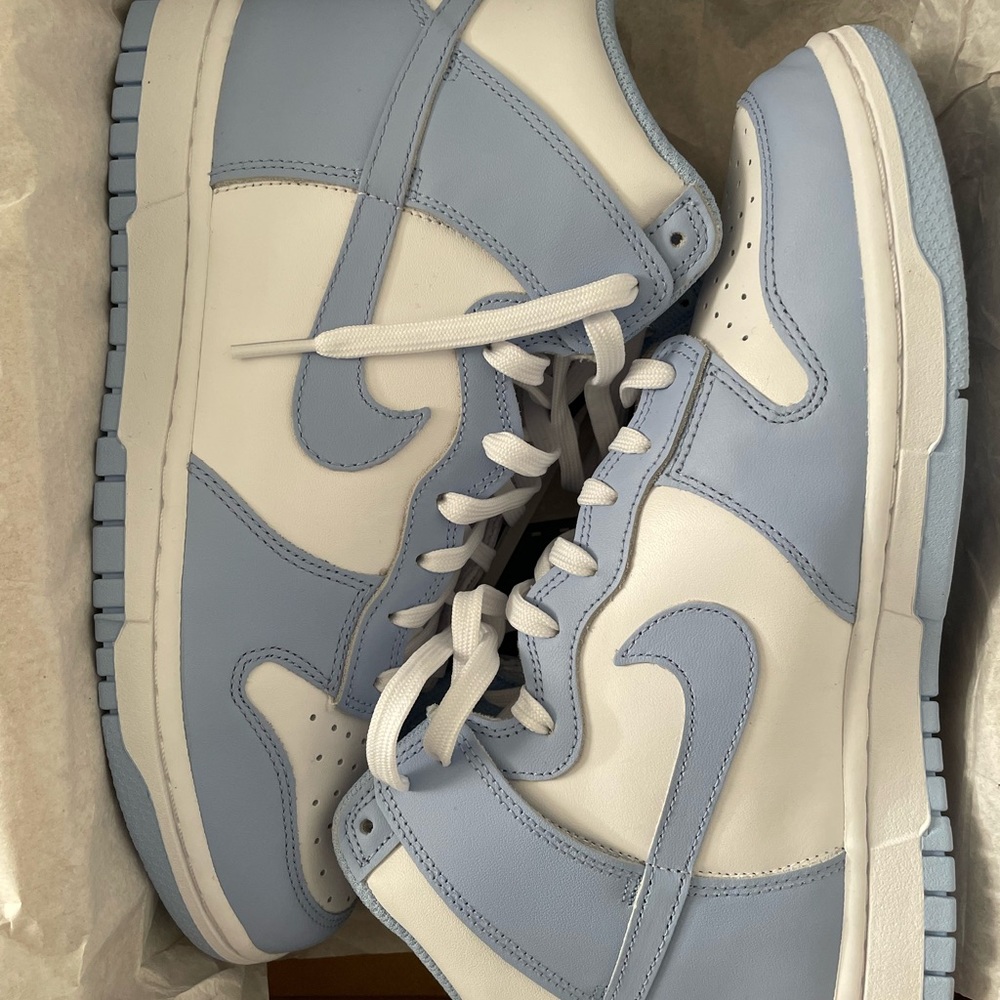 Dunks - Picture 5 of 7